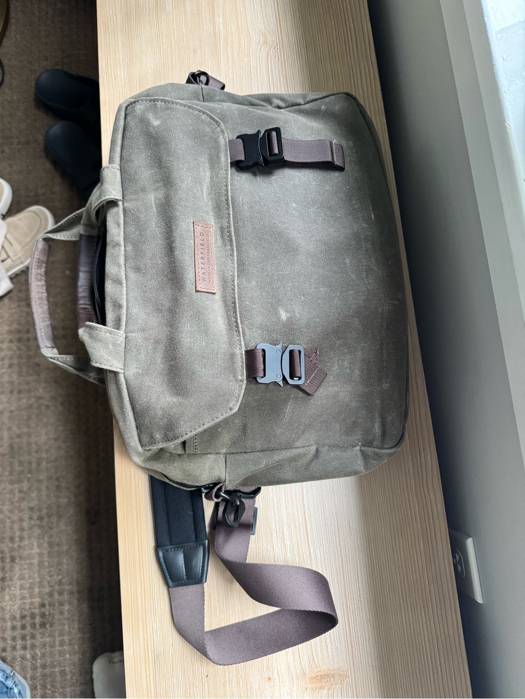 Waxed Canvas Messenger Bag For Men - Olive